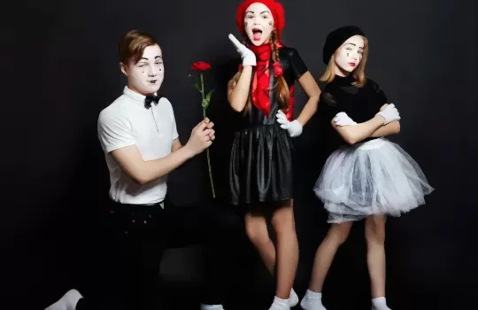 13 14 Yas Yaratici Drama Kursu